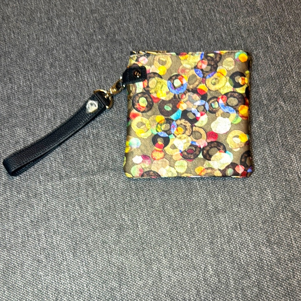 New Colorful Circle Pattern Jewell Wristlet by Thirty-one